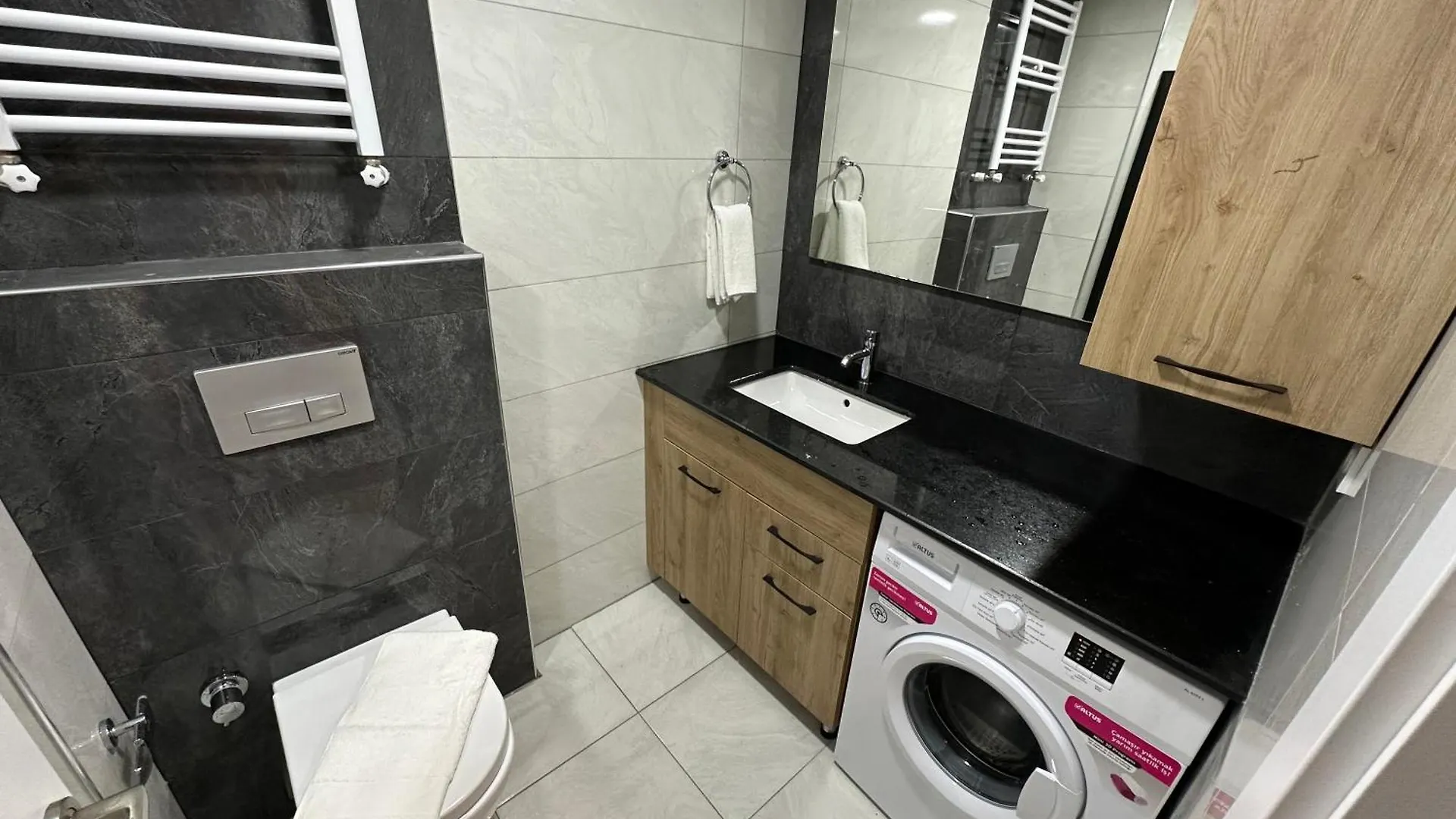 Real Homes Lara Анталья
